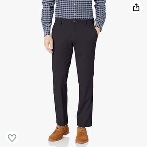 NWT Mens Dockers Straight Fit Easy Khaki Pants